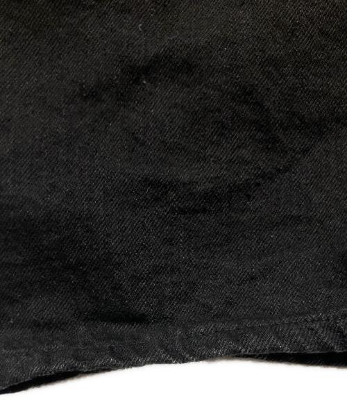 COMOLI（コモリ）COMOLI (コモリ) デニム ベルテッドパンツ ブラック サイズ:4の古着・服飾アイテム