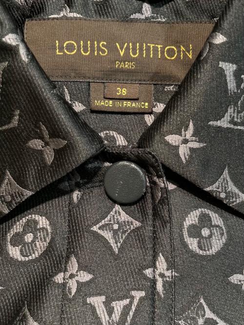 LOUIS VUITTON（ルイ ヴィトン）LOUIS VUITTON (ルイ ヴィトン) スキューバーモノグラムトレンチコート ブラック サイズ:38の古着・服飾アイテム