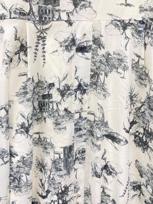 ANDREA&Co.（アンドラー＆コー）ANDREA&Co. (アンドラー＆コー) TOILE DE JOUY PLEATS DRESS アイボリー サイズ:freeの古着・服飾アイテム
