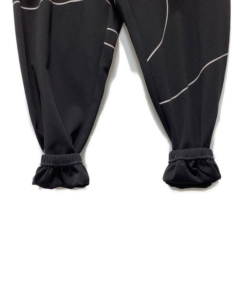 F.C.R.B.（エフシーレアルブリストル）F.C.R.B. (エフシーレアルブリストル) PDK REFLECT LINE BAGGY PANTS ブラック サイズ:Mの古着・服飾アイテム