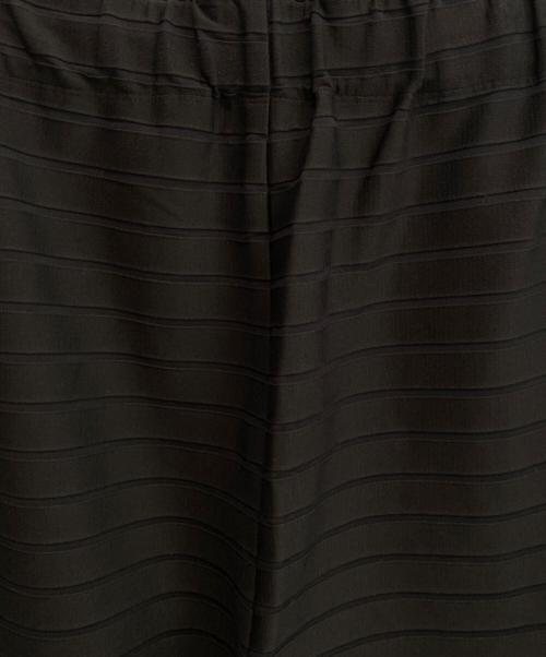 ISSEY MIYAKE（イッセイミヤケ）ISSEY MIYAKE (イッセイミヤケ) ボーダープリーツイージーパンツ ブラック サイズ:3の古着・服飾アイテム