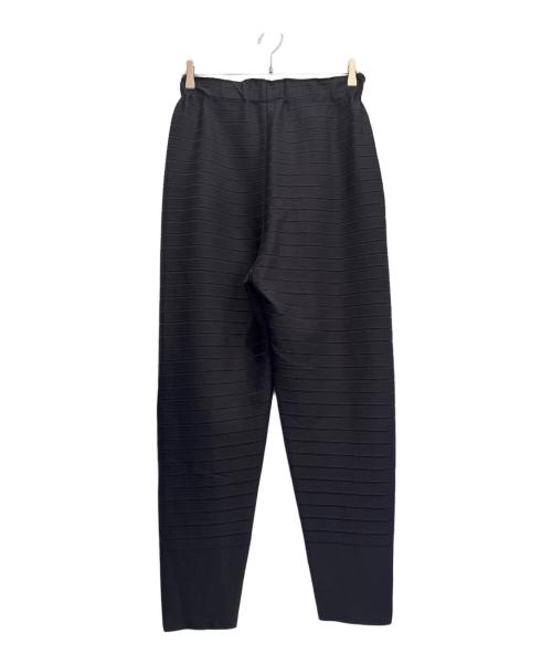 ISSEY MIYAKE（イッセイミヤケ）ISSEY MIYAKE (イッセイミヤケ) ボーダープリーツイージーパンツ ブラック サイズ:3の古着・服飾アイテム