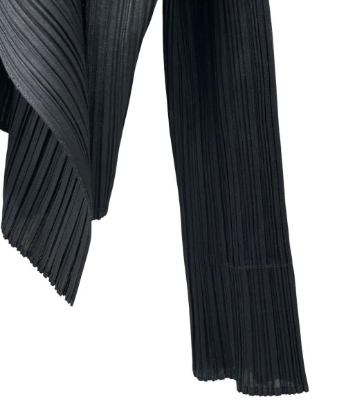 ISSEY MIYAKE（イッセイミヤケ）ISSEY MIYAKE (イッセイミヤケ) プリーツカーディガン ブラック サイズ:4の古着・服飾アイテム
