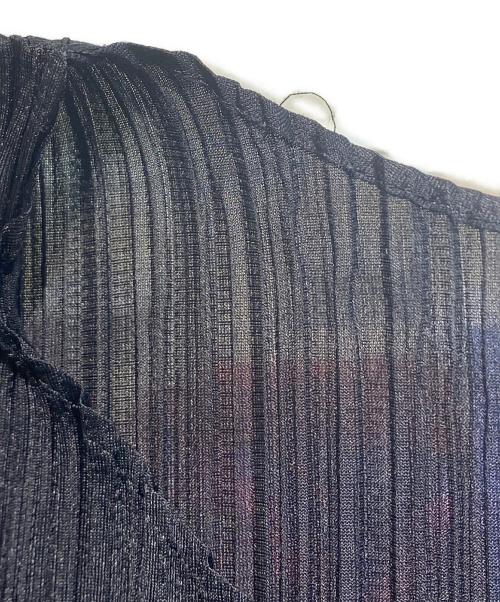 ISSEY MIYAKE（イッセイミヤケ）ISSEY MIYAKE (イッセイミヤケ) プリーツカーディガン ブラック サイズ:4の古着・服飾アイテム