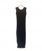ISSEY MIYAKEイッセイミヤケ）の古着「SPONGY BK WT Sleeveless dress」｜ブラック