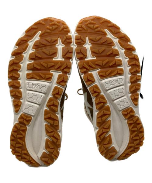 UGG（アグ）UGG (アグ) A BATHING APE (アベイシングエイプ) スニーカー ベージュ×ホワイト サイズ:27の古着・服飾アイテム
