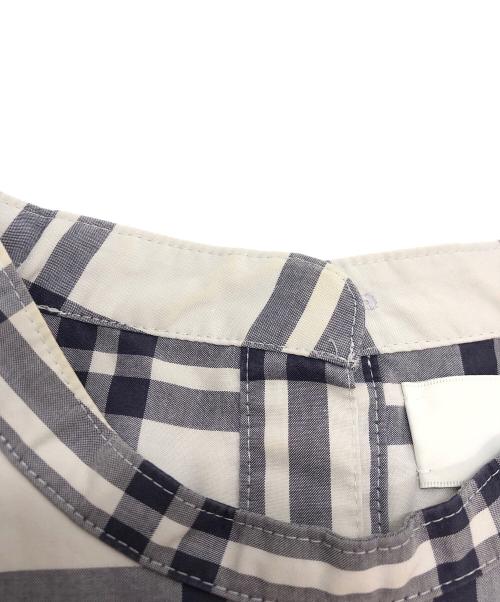 HYKE（ハイク）HYKE (ハイク) CHECKED BIB FRONT SHIRT DRESS グレー サイズ:1の古着・服飾アイテム