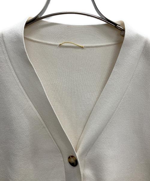 L'appartement（アパルトモン）L'appartement (アパルトモン) Knit Vneck Cardigan アイボリー サイズ:FREE 未使用品の古着・服飾アイテム