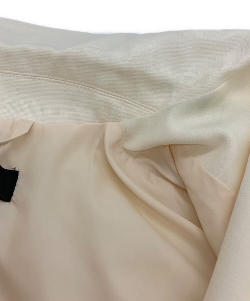WEEKEND Max Mara（ウィークエンド マックスマーラ）WEEKEND Max Mara (ウィークエンド マックスマーラ) ベルテッドジレ アイボリー サイズ:SIZE Sの古着・服飾アイテム