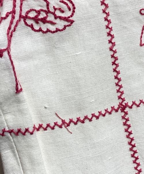 BODE（ボーディ）BODE (ボーディ) Edwardian Redwork pants/エドワーディアン・レッドワーク・パンツ ホワイト×レッド サイズ:29の古着・服飾アイテム