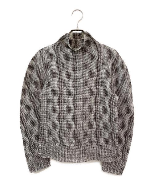 me ISSEY MIYAKE（ミーイッセイ ミヤケ）me ISSEY MIYAKE (ミーイッセイ ミヤケ) ニット柄プリーツカットソー グレー サイズ:Freeの古着・服飾アイテム