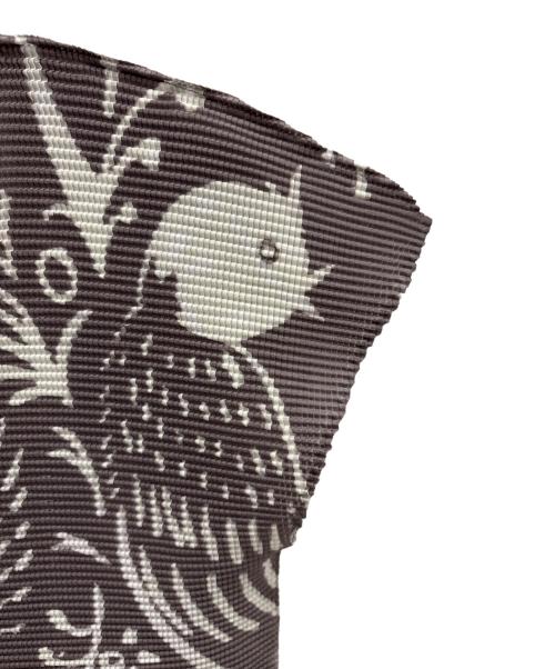 me ISSEY MIYAKE（ミーイッセイ ミヤケ）me ISSEY MIYAKE (ミーイッセイ ミヤケ) SING クルーネック グレー サイズ:Freeの古着・服飾アイテム