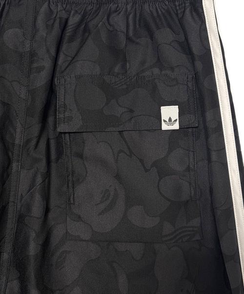 adidas（アディダス）adidas (アディダス) A BATHING APE (アベイシングエイプ) JACQUARD PANTS BAPE ブラック サイズ:Mの古着・服飾アイテム