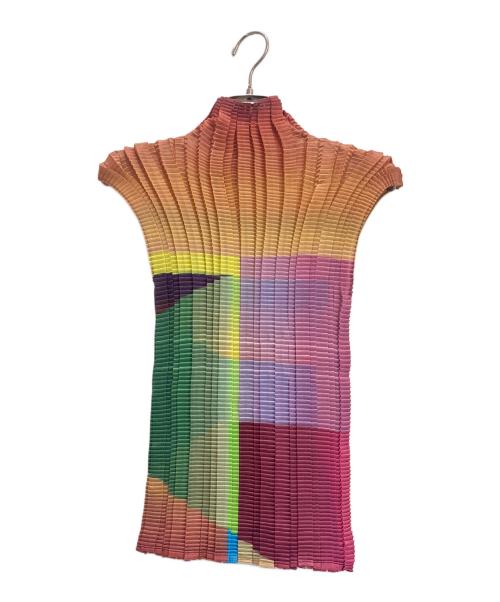 ISSEY MIYAKE（イッセイミヤケ）ISSEY MIYAKE (イッセイミヤケ) グラデーション プリーツノースリーブカットソー マルチカラー サイズ:Mの古着・服飾アイテム