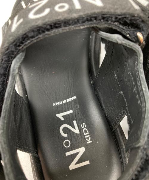 N°21（ヌメロヴェントゥーノ）N°21 (ヌメロヴェントゥーノ) サンダル ブラック サイズ:SIZE 37の古着・服飾アイテム