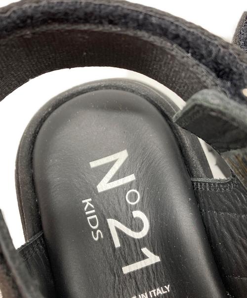 N°21（ヌメロヴェントゥーノ）N°21 (ヌメロヴェントゥーノ) サンダル ブラック サイズ:SIZE 37の古着・服飾アイテム