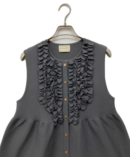 UNITED ARROWS（ユナイテッドアローズ）UNITED ARROWS (ユナイテッドアローズ) P フリル ノースリーブ ワンピース グレー サイズ:記載無しの古着・服飾アイテム