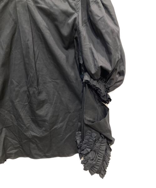 COMME des GARCONS（コムデギャルソン）COMME des GARCONS (コムデギャルソン) フリルスリーブシャツ ブラック サイズ:XSの古着・服飾アイテム