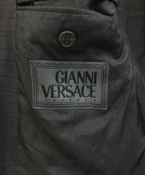 GIANNI VERSACE（ジャンニ・ヴェルサーチ）GIANNI VERSACE (ジャンニ・ヴェルサーチ) 3Bジャケット ブラック サイズ:50の古着・服飾アイテム