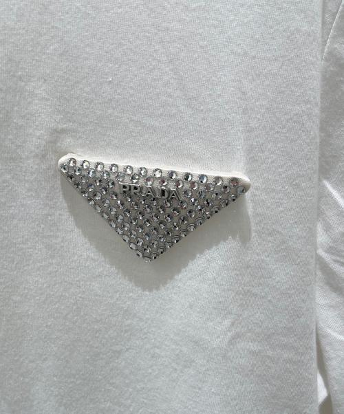 PRADA（プラダ）PRADA (プラダ) ラインストーン三角ロゴTシャツ ホワイト サイズ:XSの古着・服飾アイテム