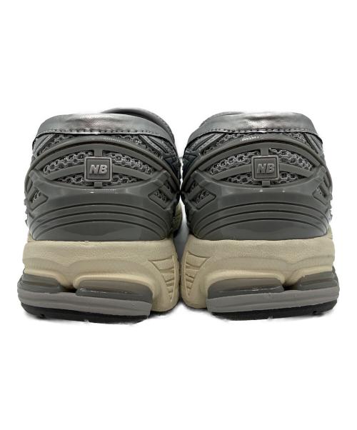 NEW BALANCE（ニューバランス）NEW BALANCE (ニューバランス) スニーカー シルバー×ホワイト サイズ:US10.5の古着・服飾アイテム