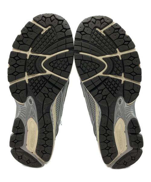 NEW BALANCE（ニューバランス）NEW BALANCE (ニューバランス) スニーカー シルバー×ホワイト サイズ:US10.5の古着・服飾アイテム