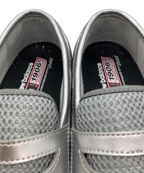 NEW BALANCE（ニューバランス）NEW BALANCE (ニューバランス) スニーカー シルバー×ホワイト サイズ:US10.5の古着・服飾アイテム