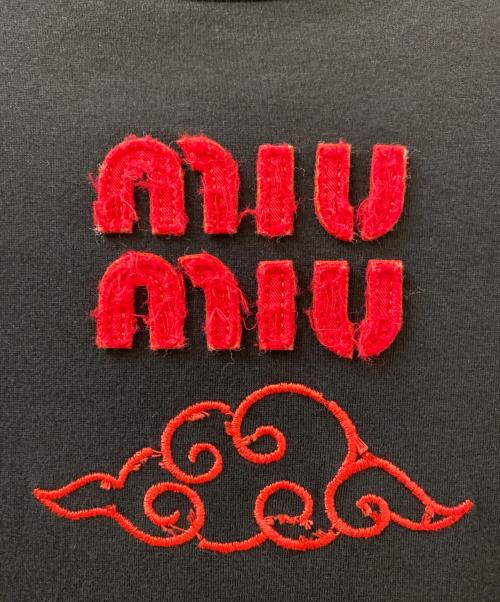 MIU MIU（ミュウミュウ）MIU MIU (ミュウミュウ) ロゴ刺繍Tシャツ ブラック サイズ:Sの古着・服飾アイテム