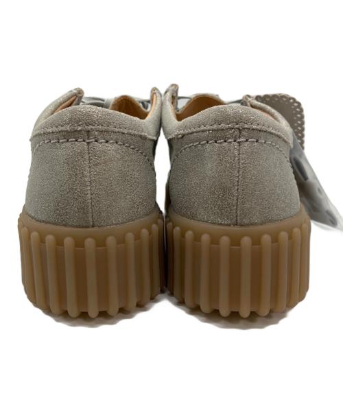 CLARKS（クラークス）CLARKS (クラークス) Torhill Bee シルバー サイズ:UK6の古着・服飾アイテム