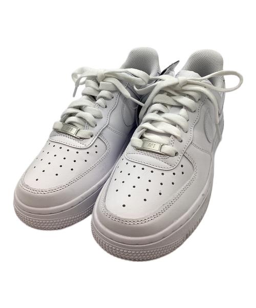 NIKE（ナイキ）NIKE (ナイキ) ローカットスニーカー ホワイト サイズ:23.5の古着・服飾アイテム