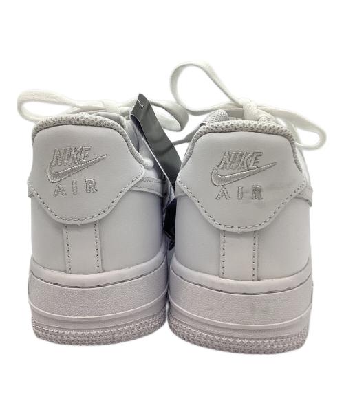 NIKE（ナイキ）NIKE (ナイキ) ローカットスニーカー ホワイト サイズ:23.5の古着・服飾アイテム