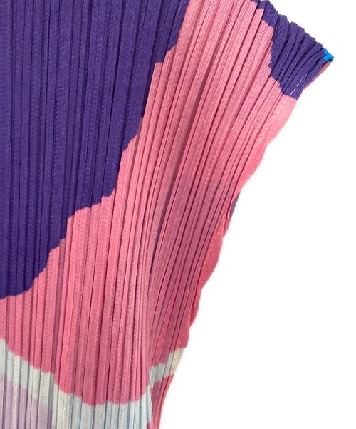 PLEATS PLEASE（プリーツプリーズ）PLEATS PLEASE (プリーツプリーズ) ミュルティクレ  プリーツ ノースリーブカットソー マルチカラー サイズ:3の古着・服飾アイテム