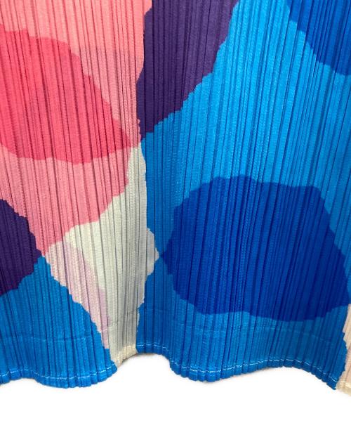PLEATS PLEASE（プリーツプリーズ）PLEATS PLEASE (プリーツプリーズ) ミュルティクレ  プリーツ ノースリーブカットソー マルチカラー サイズ:3の古着・服飾アイテム