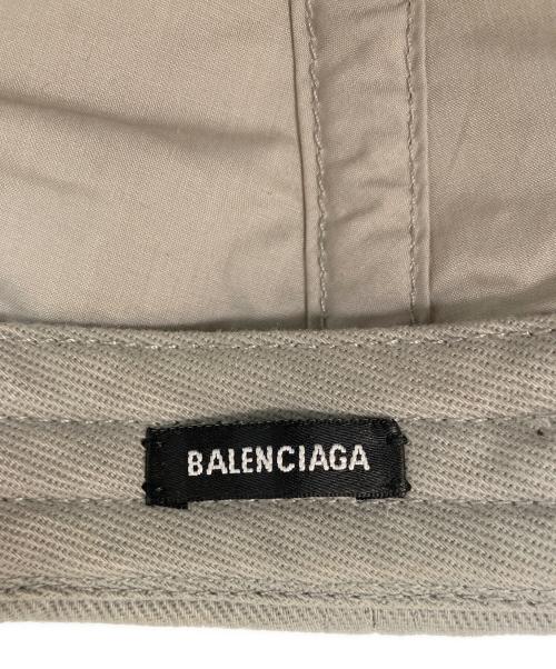 BALENCIAGA（バレンシアガ）BALENCIAGA (バレンシアガ) ロゴベースボールキャップ グレーの古着・服飾アイテム