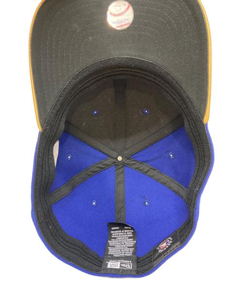 New Era（ニューエラ）New Era (ニューエラ) ゴールドコレクションキャップ ゴールド×ネイビーの古着・服飾アイテム