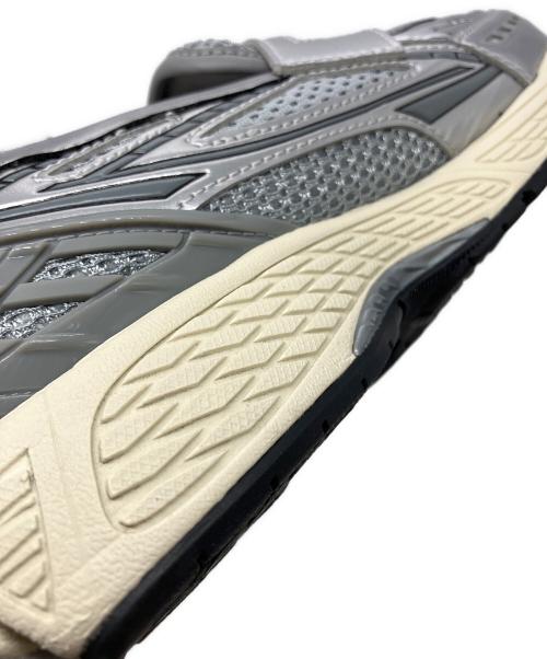 NEW BALANCE（ニューバランス）NEW BALANCE (ニューバランス) スニーカー シルバー サイズ:25.5の古着・服飾アイテム