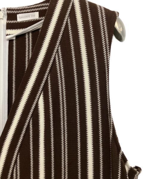 GALERIE VIE（ギャルリーヴィー）GALERIE VIE (ギャルリーヴィー) ランダムストライプ Vネックワンピース ブラウン サイズ:Freeの古着・服飾アイテム