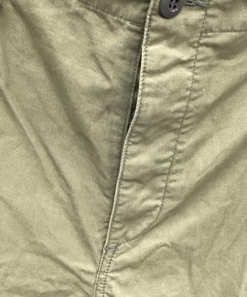 uniform experiment（ユニフォームエクスペリメント）uniform experiment (ユニフォームエクスペリメント) HEM CUT OFF CROPPED CARGO PANTS オリーブ サイズ:2の古着・服飾アイテム
