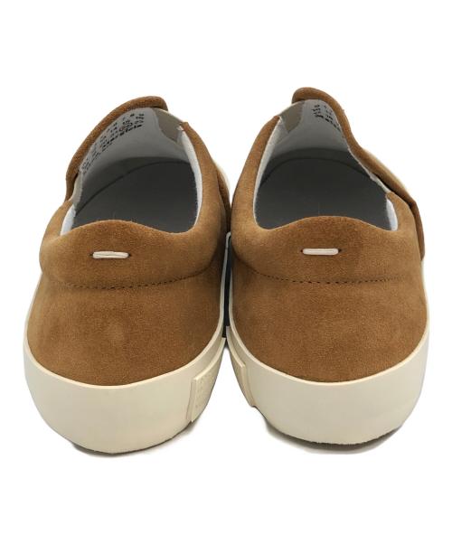 Maison Margiela（メゾンマルジェラ）Maison Margiela (メゾンマルジェラ) スリッポン ベージュ サイズ:43の古着・服飾アイテム