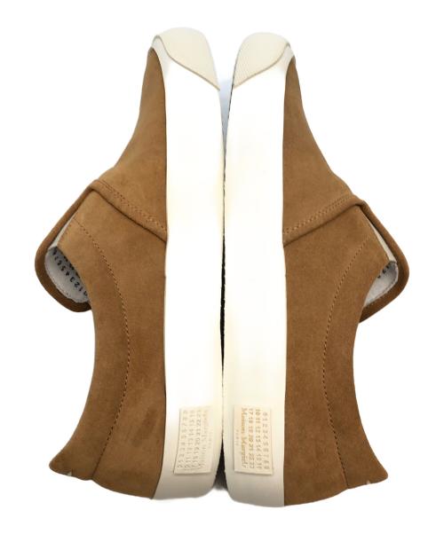 Maison Margiela（メゾンマルジェラ）Maison Margiela (メゾンマルジェラ) スリッポン ベージュ サイズ:43の古着・服飾アイテム