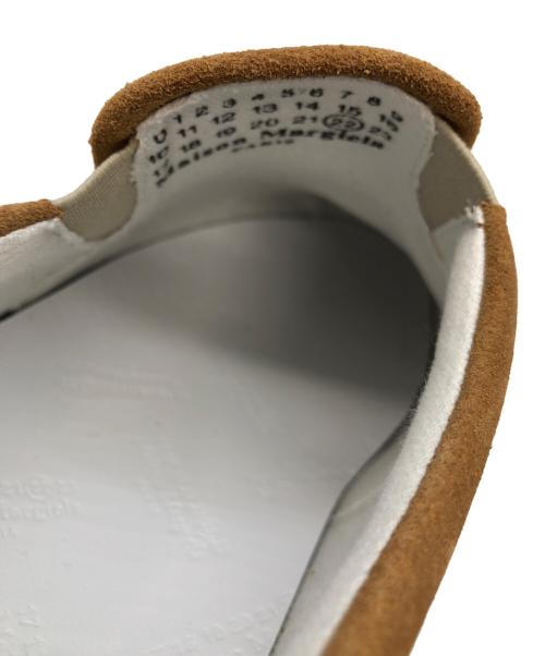 Maison Margiela（メゾンマルジェラ）Maison Margiela (メゾンマルジェラ) スリッポン ベージュ サイズ:43の古着・服飾アイテム