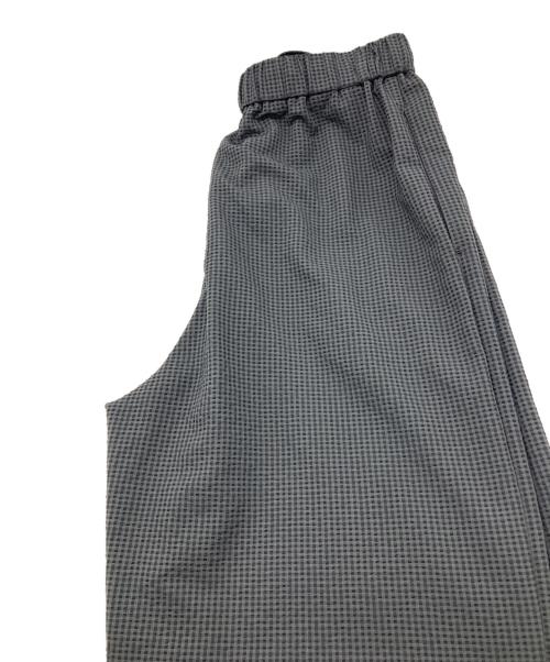 ELLIE（エリー）ELLIE (エリー) シアサッカーギンガムチェックパンツ チャコールグレー サイズ:Mの古着・服飾アイテム