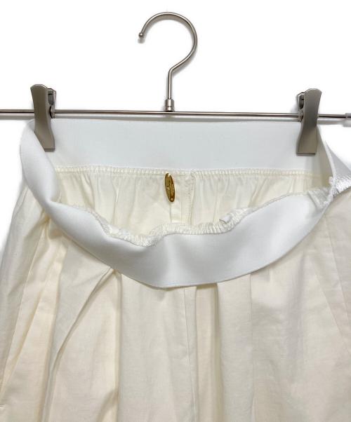 MUSE de Deuxieme Classe（ミューズ ドゥーズィエム クラス）MUSE de Deuxieme Classe (ミューズ ドゥーズィエム クラス) stretch twill タックパンツ ホワイト サイズ:38の古着・服飾アイテム