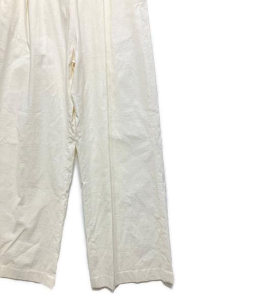MUSE de Deuxieme Classe（ミューズ ドゥーズィエム クラス）MUSE de Deuxieme Classe (ミューズ ドゥーズィエム クラス) stretch twill タックパンツ ホワイト サイズ:38の古着・服飾アイテム