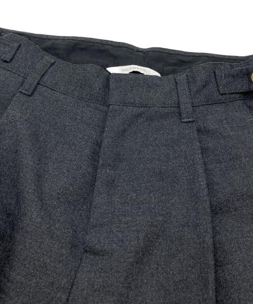 VICTIM（ヴィクティム）VICTIM (ヴィクティム) セットアップバギースラックス チャコールグレー サイズ:SIZE Mの古着・服飾アイテム