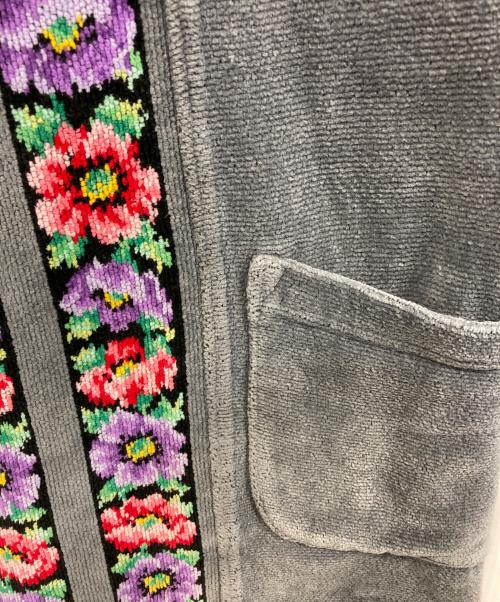 FEILER（フェイラー）FEILER (フェイラー) シュニール織花柄刺繍ジレ グレー サイズ:Freeの古着・服飾アイテム