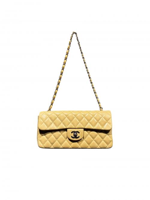 CHANEL（シャネル）CHANEL (シャネル) チェーンショルダーバッグ ベージュ サイズ:25の古着・服飾アイテム