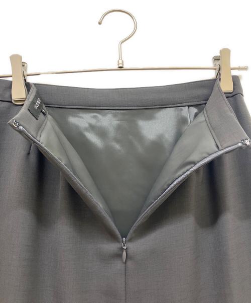 UNTITLED（アンタイトル）UNTITLED (アンタイトル) エアリータイトスカート グレー サイズ:SIZE 2の古着・服飾アイテム