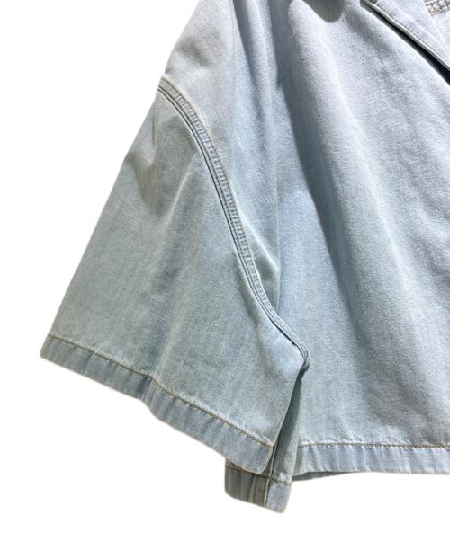 BOTTEGA VENETA（ボッテガベネタ）BOTTEGA VENETA (ボッテガベネタ) ライト ブリーチショートデニムシャツ ライトブルー サイズ:36の古着・服飾アイテム