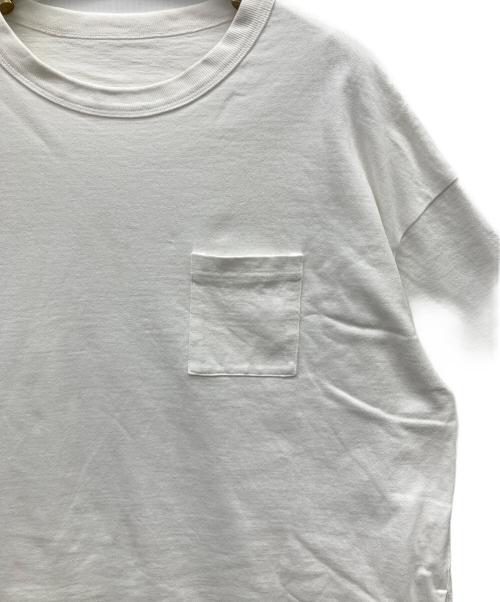 the weekend hotel（ザウィークエンドホテル）THE WEEKEND HOTEL (ザウィークエンドホテル) T-shirt One-piece ホワイト サイズ:FREEの古着・服飾アイテム